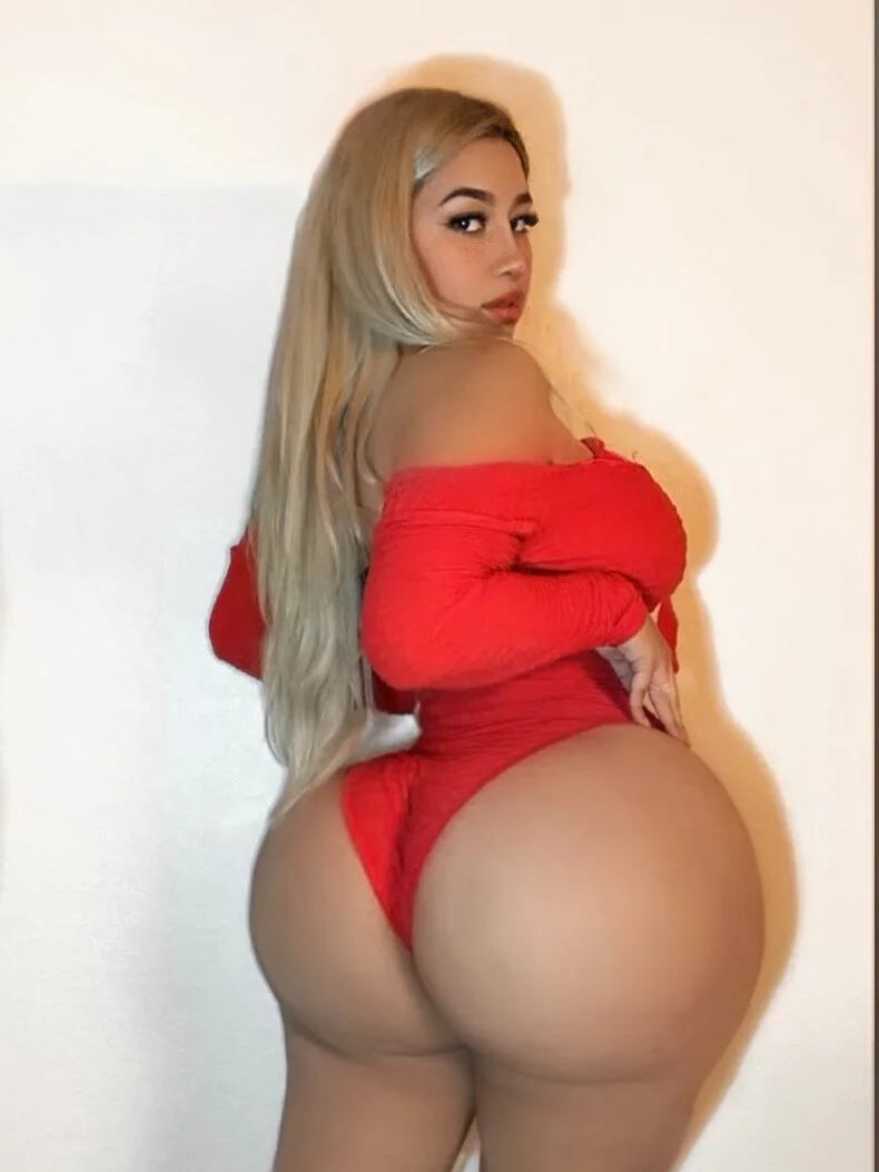 XXX Porn Photo of Nude ariablooms 3