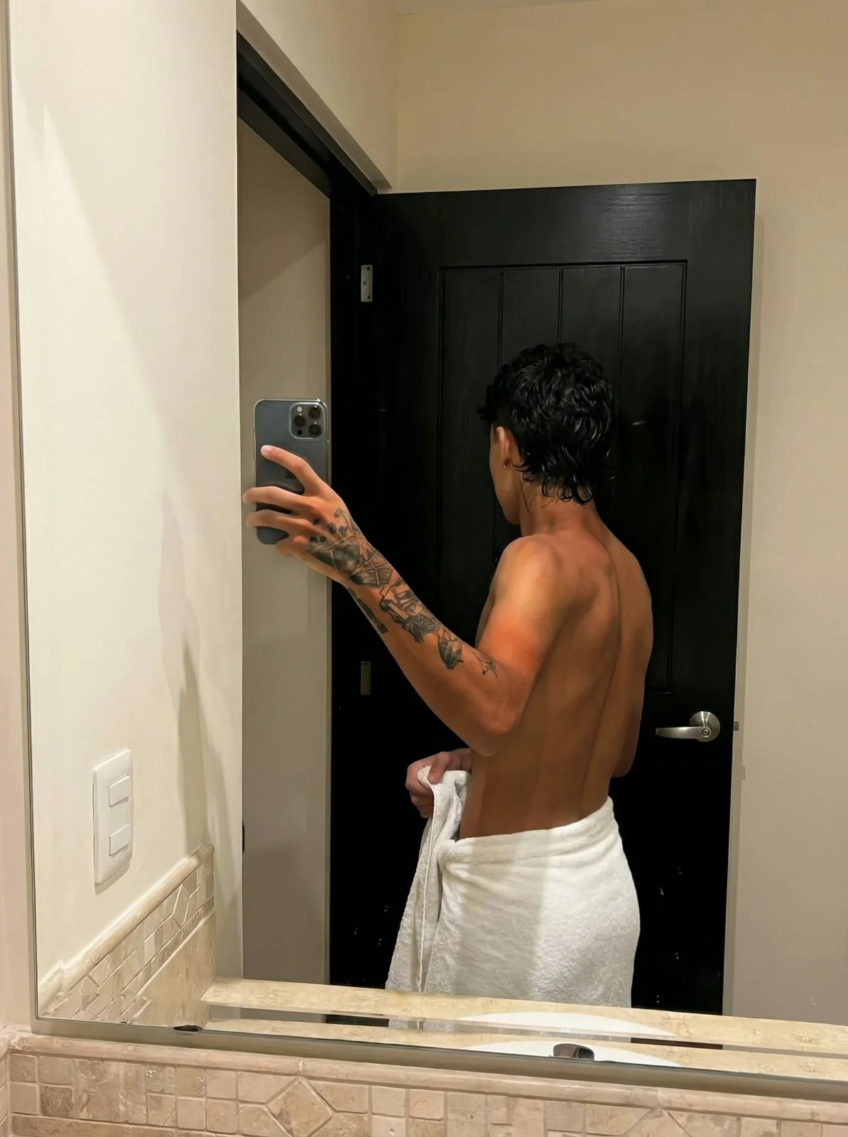 XXX Porn Photo of Nude Damien_Howard 6
