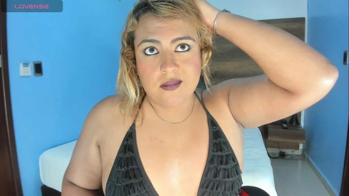 XXX Porn Photo of Nude KIARAMARSHALLWELLZ 11