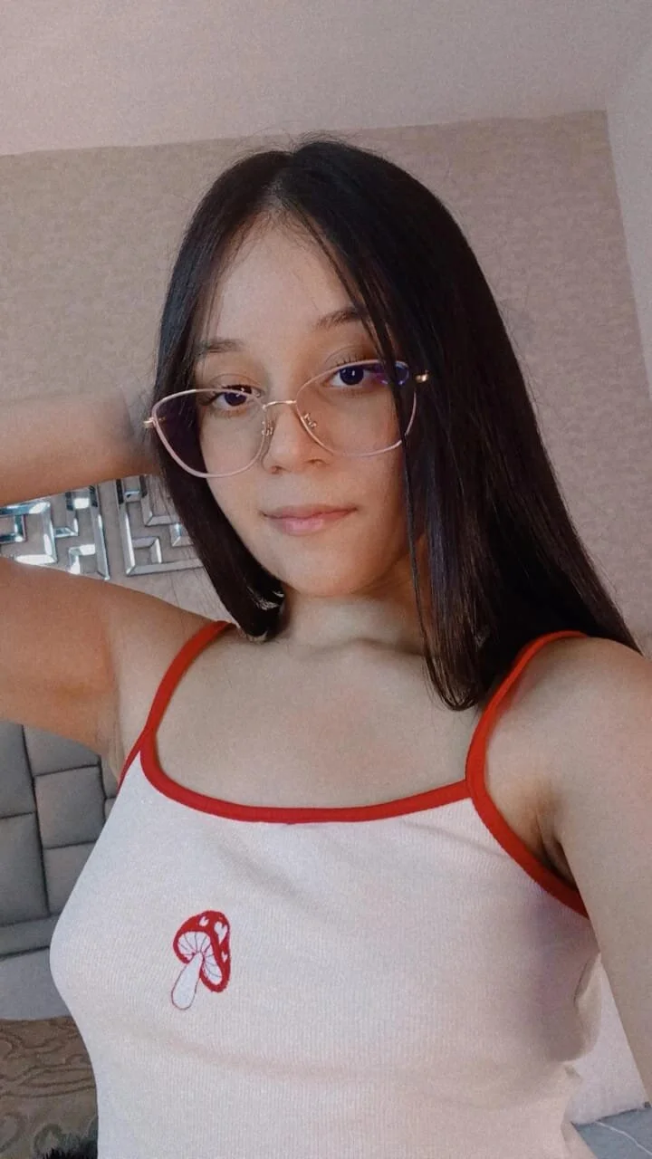 XXX Porn Photo of Nude aria_walker_ 6