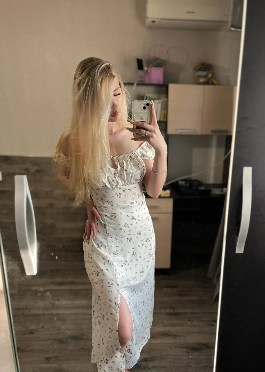 XXX Porn Photo of Nude LivyyBossom 9