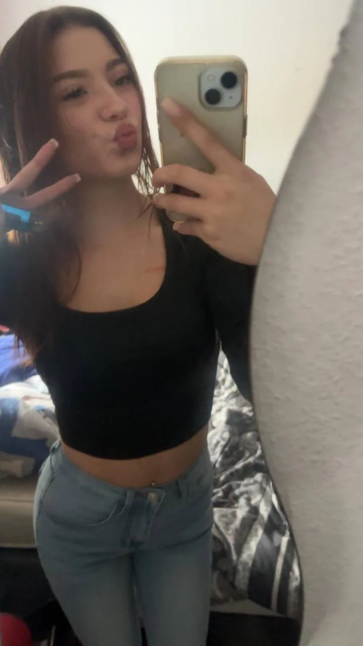 XXX Porn Photo of Nude SofieKayla 3