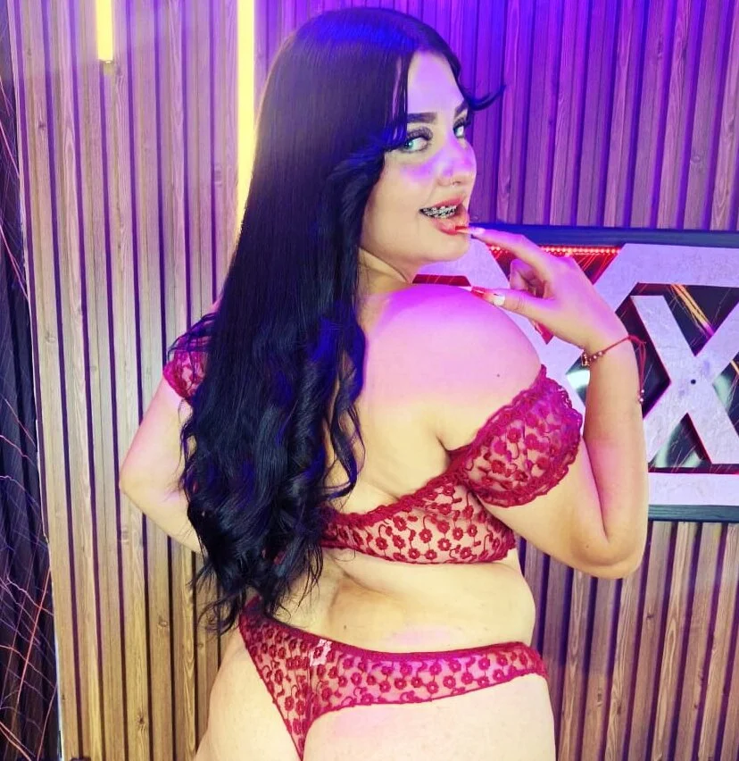 XXX Porn Photo of Nude isa_gonzalez 6