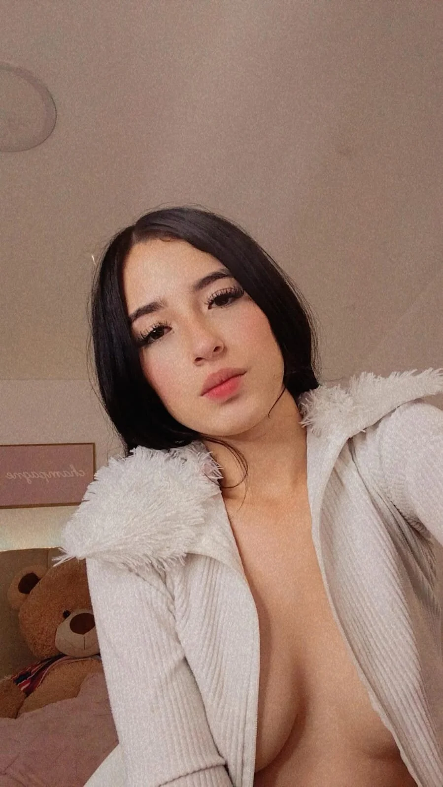 XXX Porn Photo of Nude Stefania_Watson 5