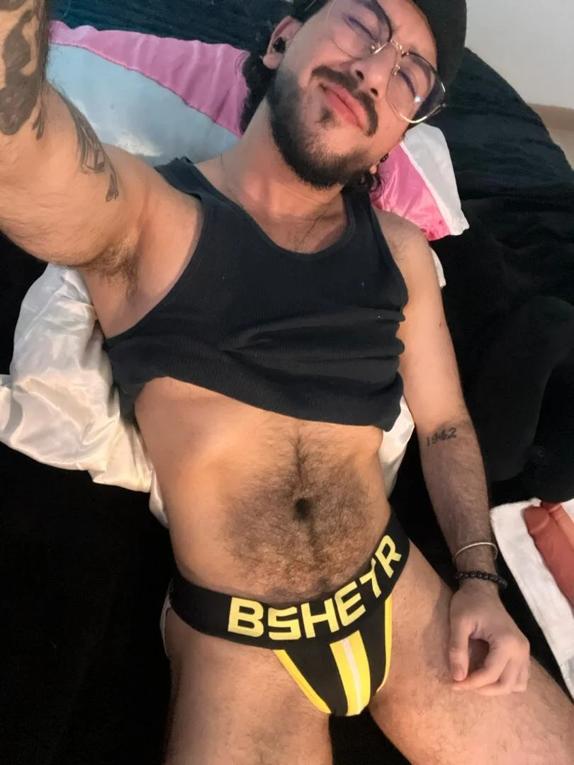 XXX Porn Photo of Nude FTMdario 2