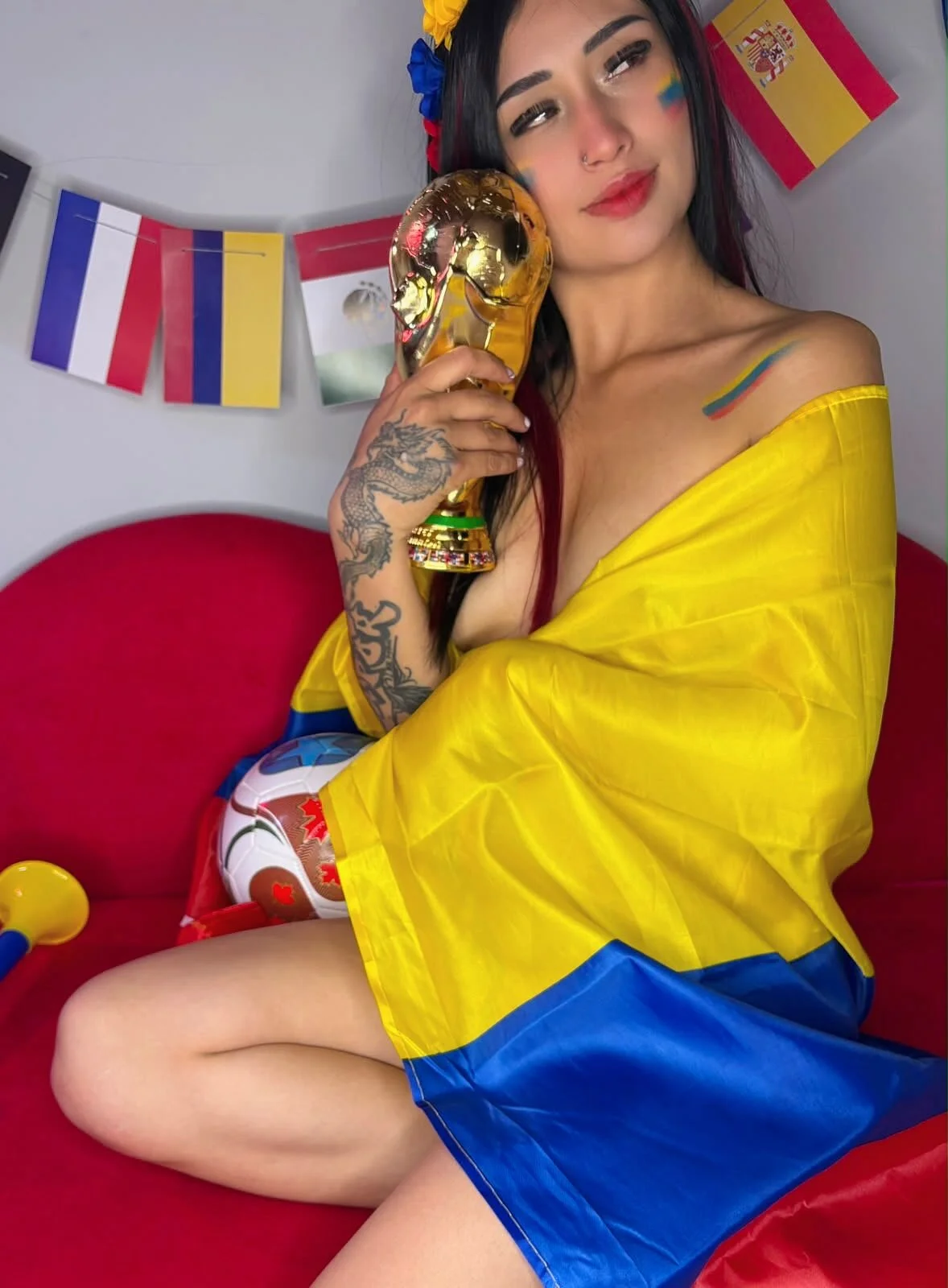 XXX Porn Photo of Nude miarose_69 4