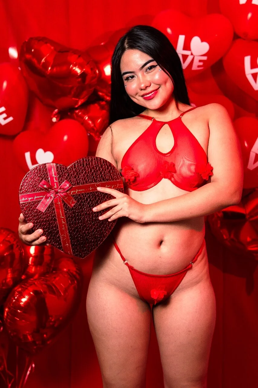 XXX Porn Photo of Nude aliscollins_ 16