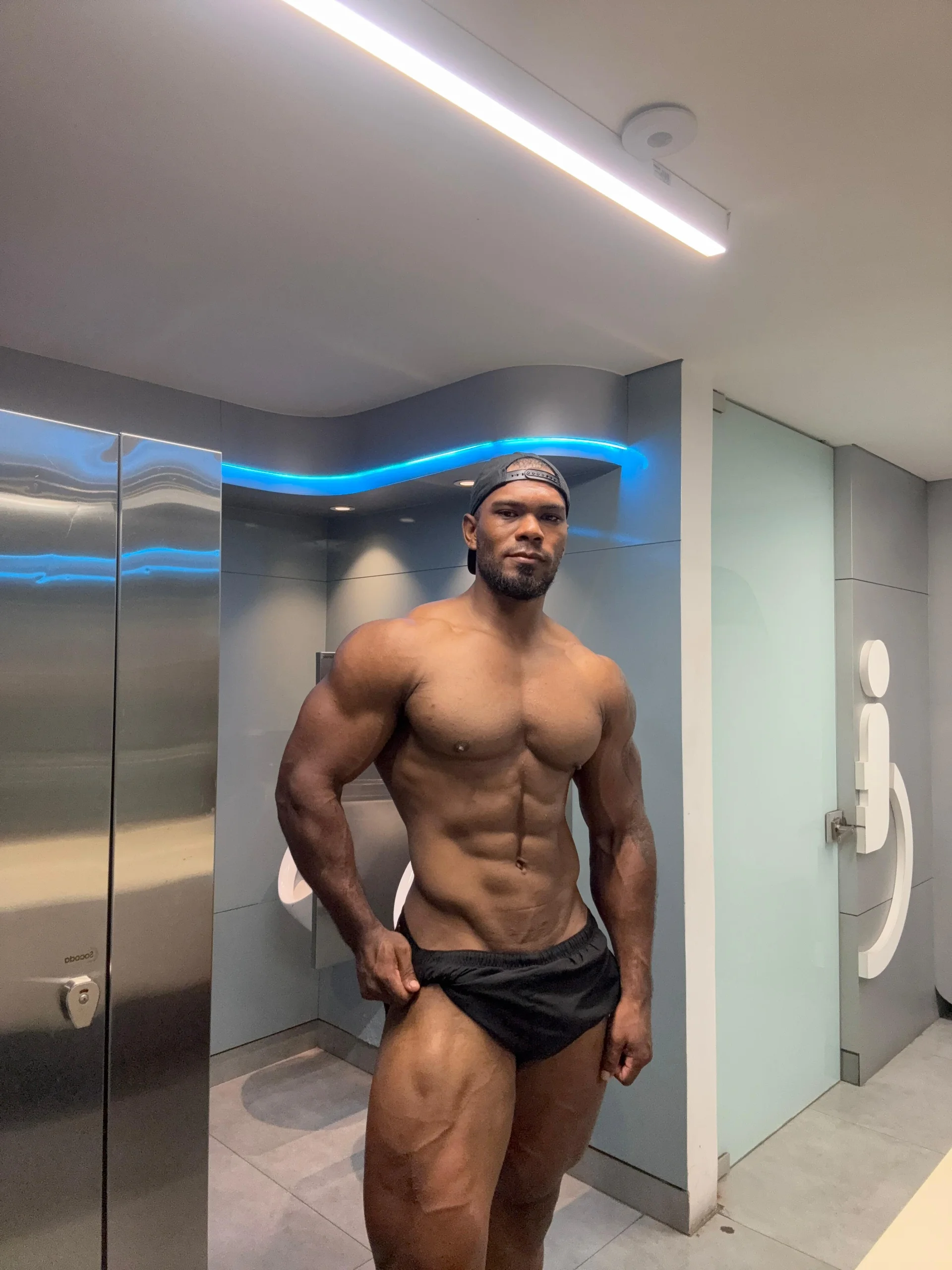 XXX Porn Photo of Nude Tyler_Waka01 3