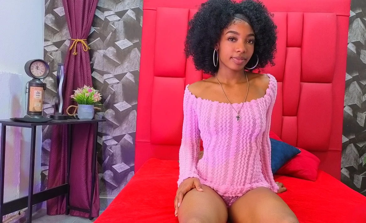 XXX Porn Photo of Nude emmaalennox 2