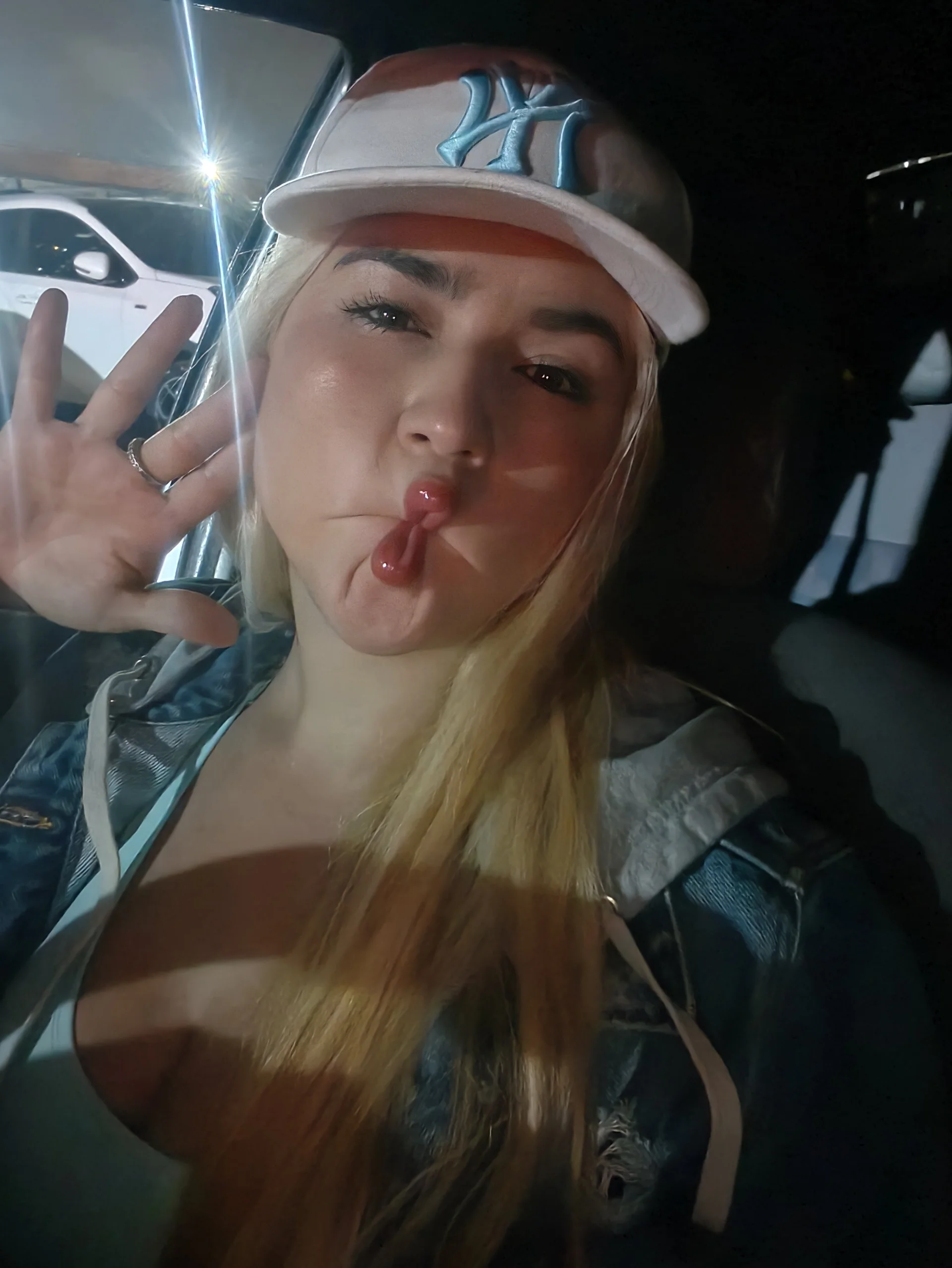 XXX Porn Photo of Nude violet-grey 3