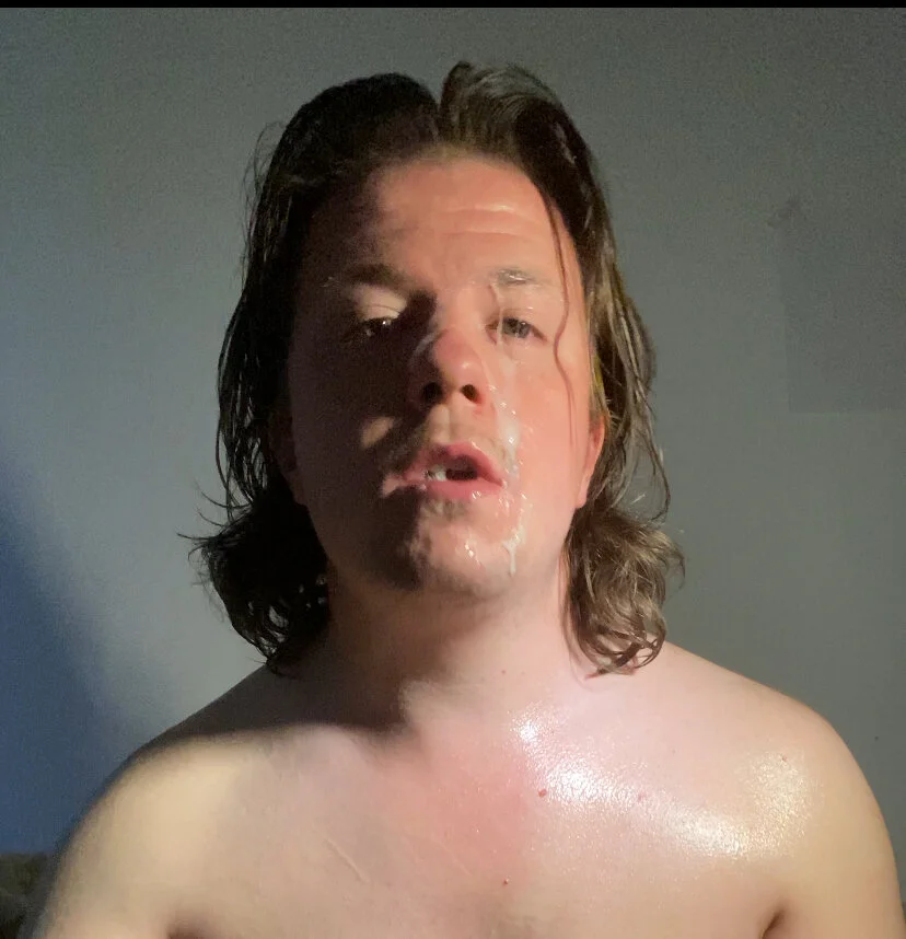 XXX Porn Photo of Nude GayTwinkBitchMax 15
