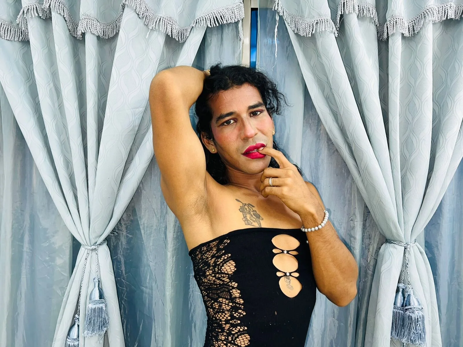 XXX Porn Photo of Nude elagabalo_foxxx 3