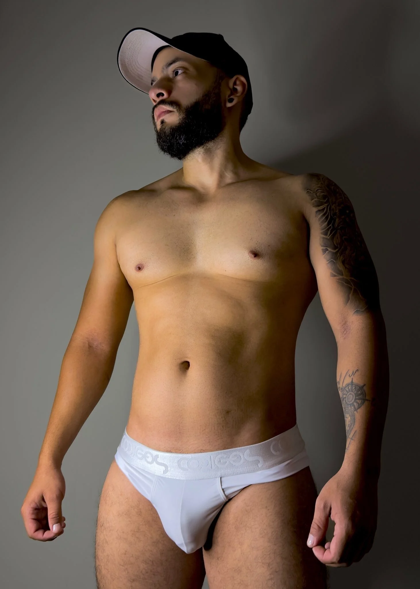 XXX Porn Photo of Nude Mike_savage3 16