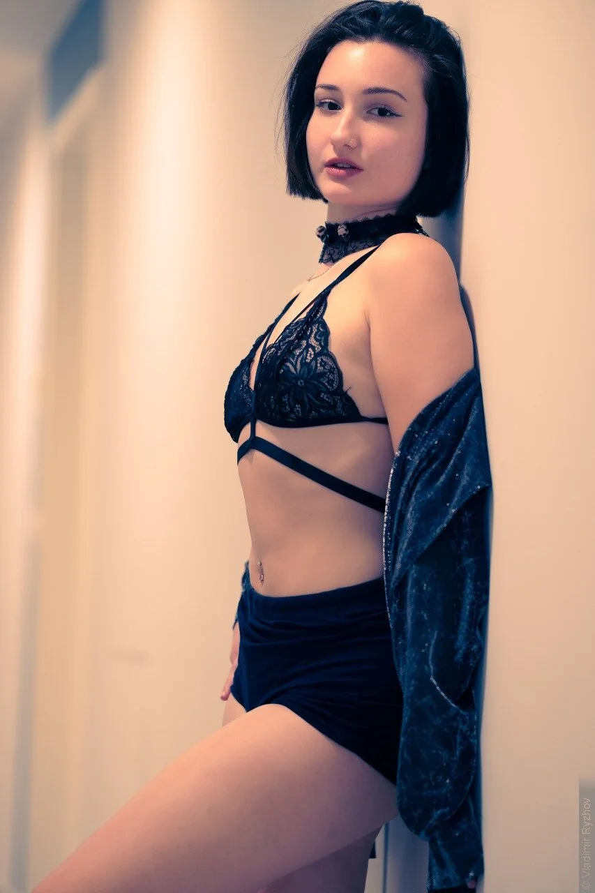 XXX Porn Photo of Nude anabanana77 6
