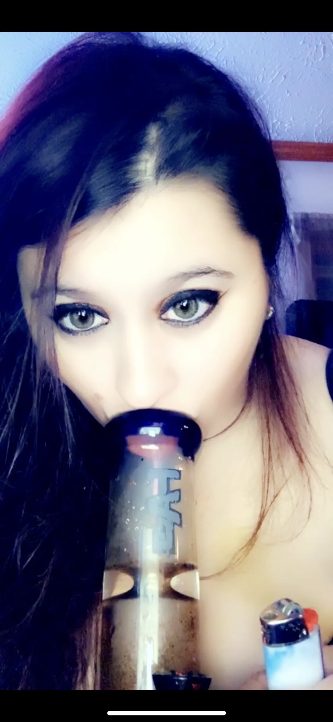 XXX Porn Photo of Nude Smokin_milf 6