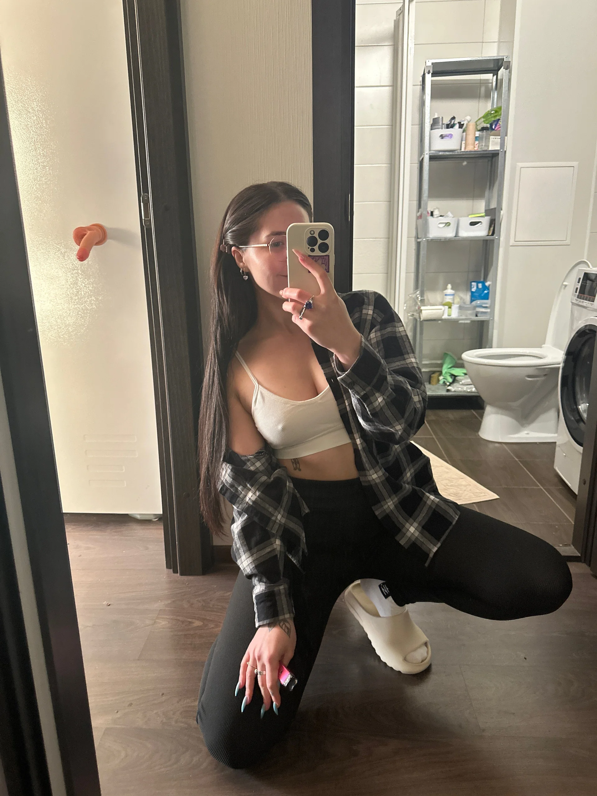 XXX Porn Photo of Nude meow_girl 25