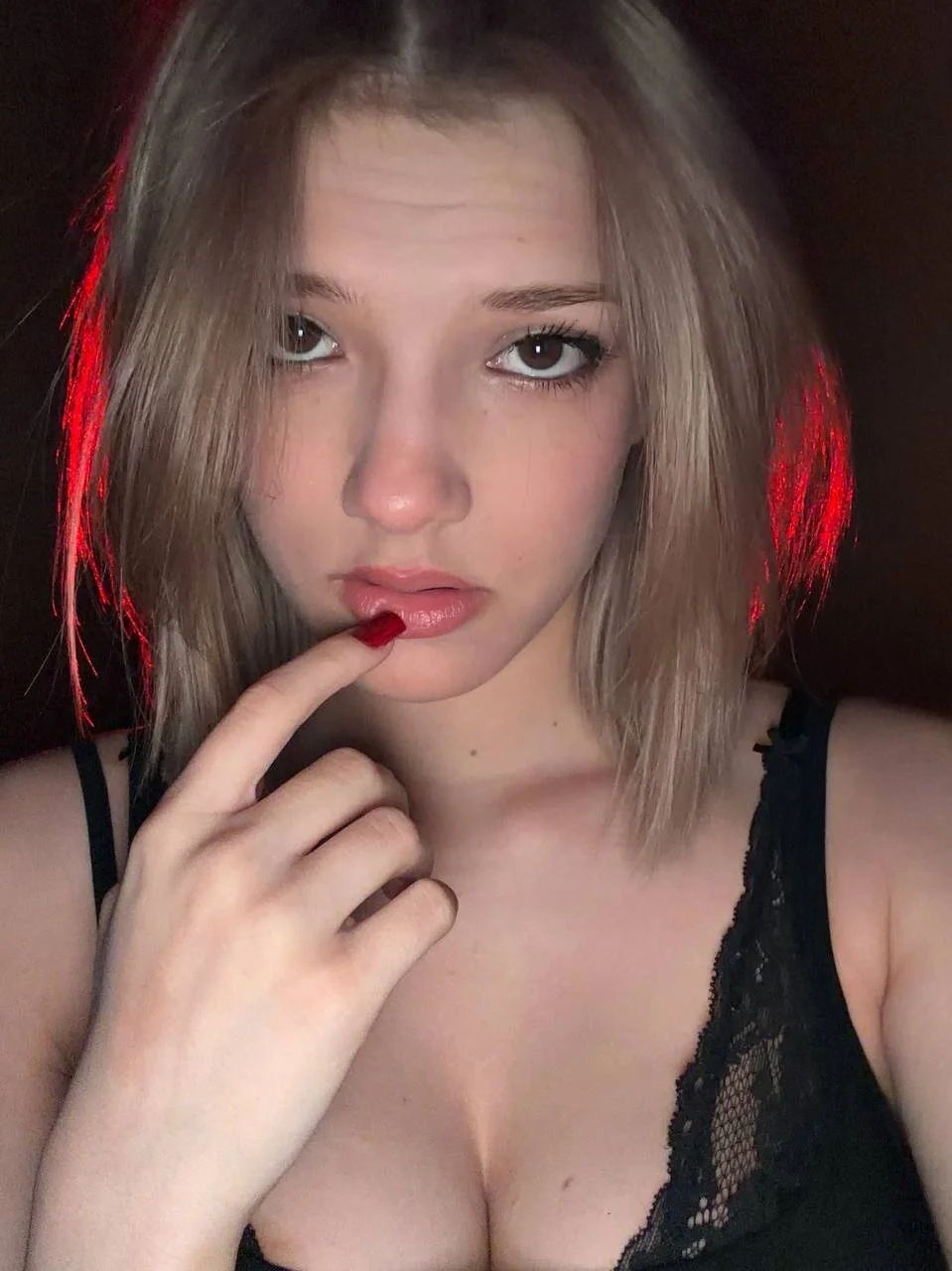 XXX Porn Photo of Nude Carolini_i 19