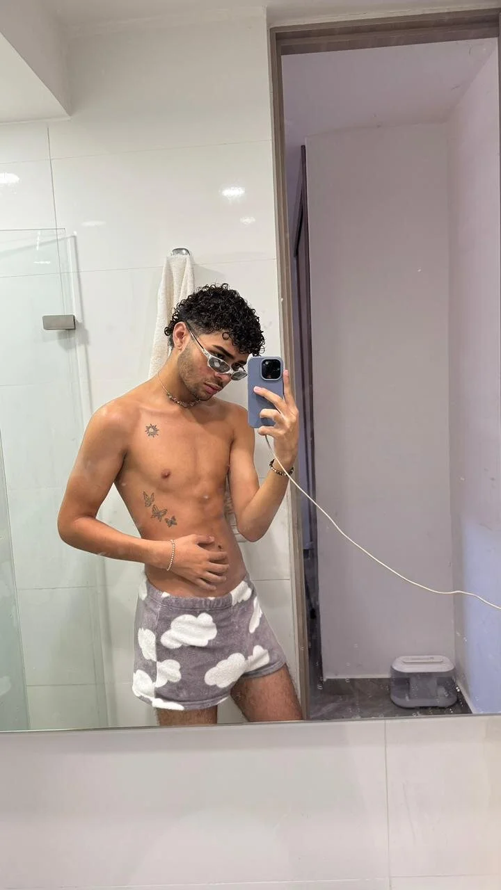 XXX Porn Photo of Nude jake_1boy 5