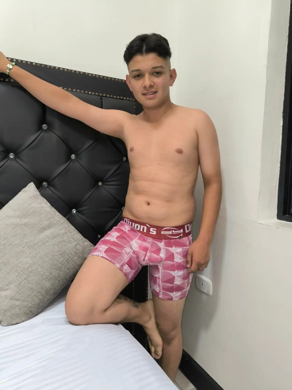 XXX Porn Photo of Nude NathanBrookhs 4