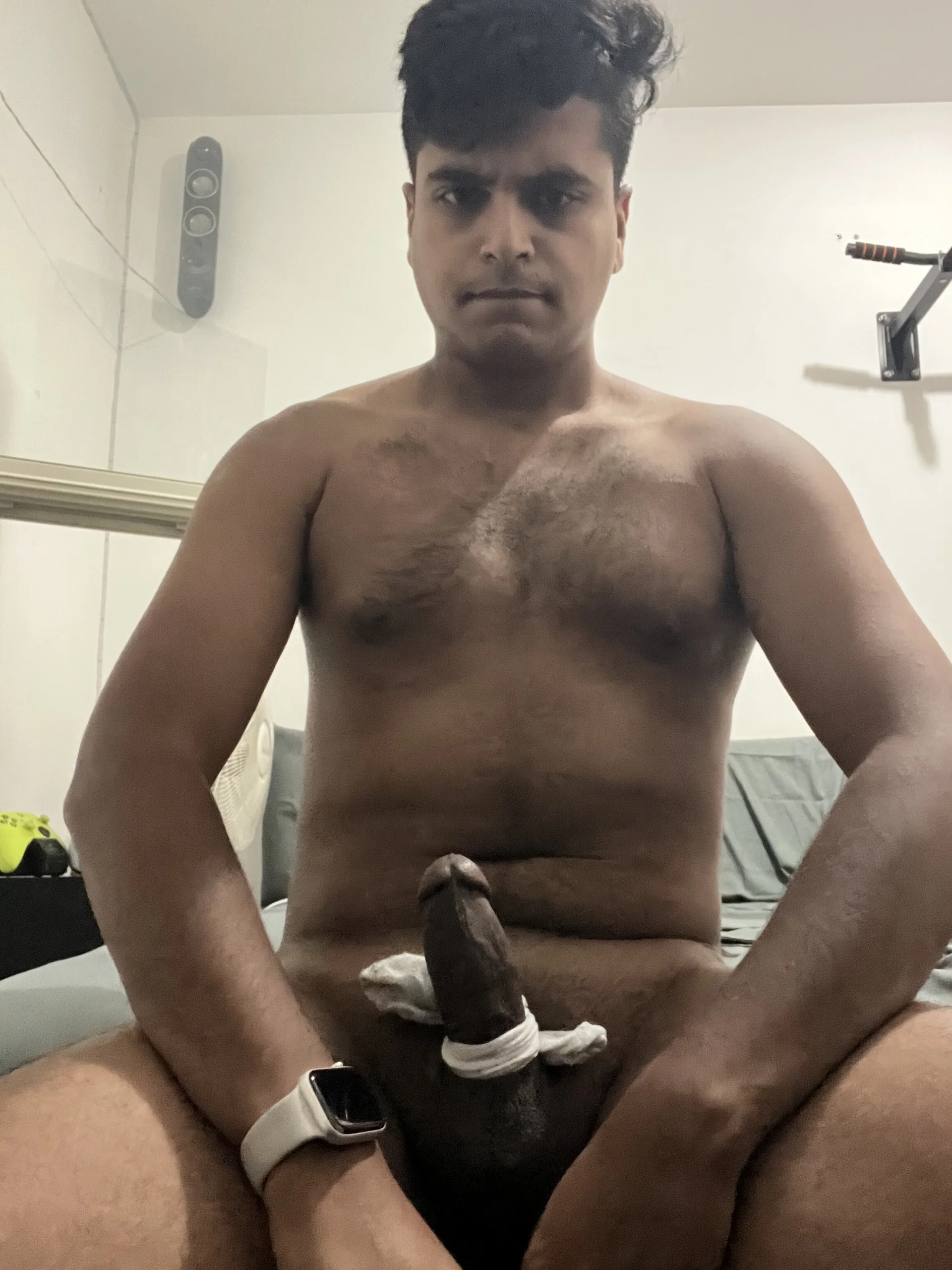 XXX Porn Photo of Nude Noam7080z 1
