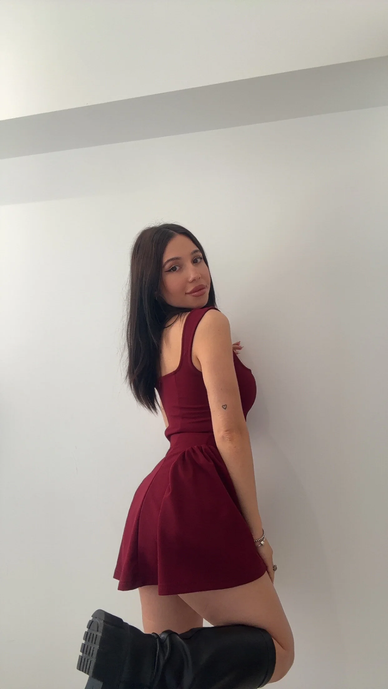 XXX Porn Photo of Nude InsideMia 49
