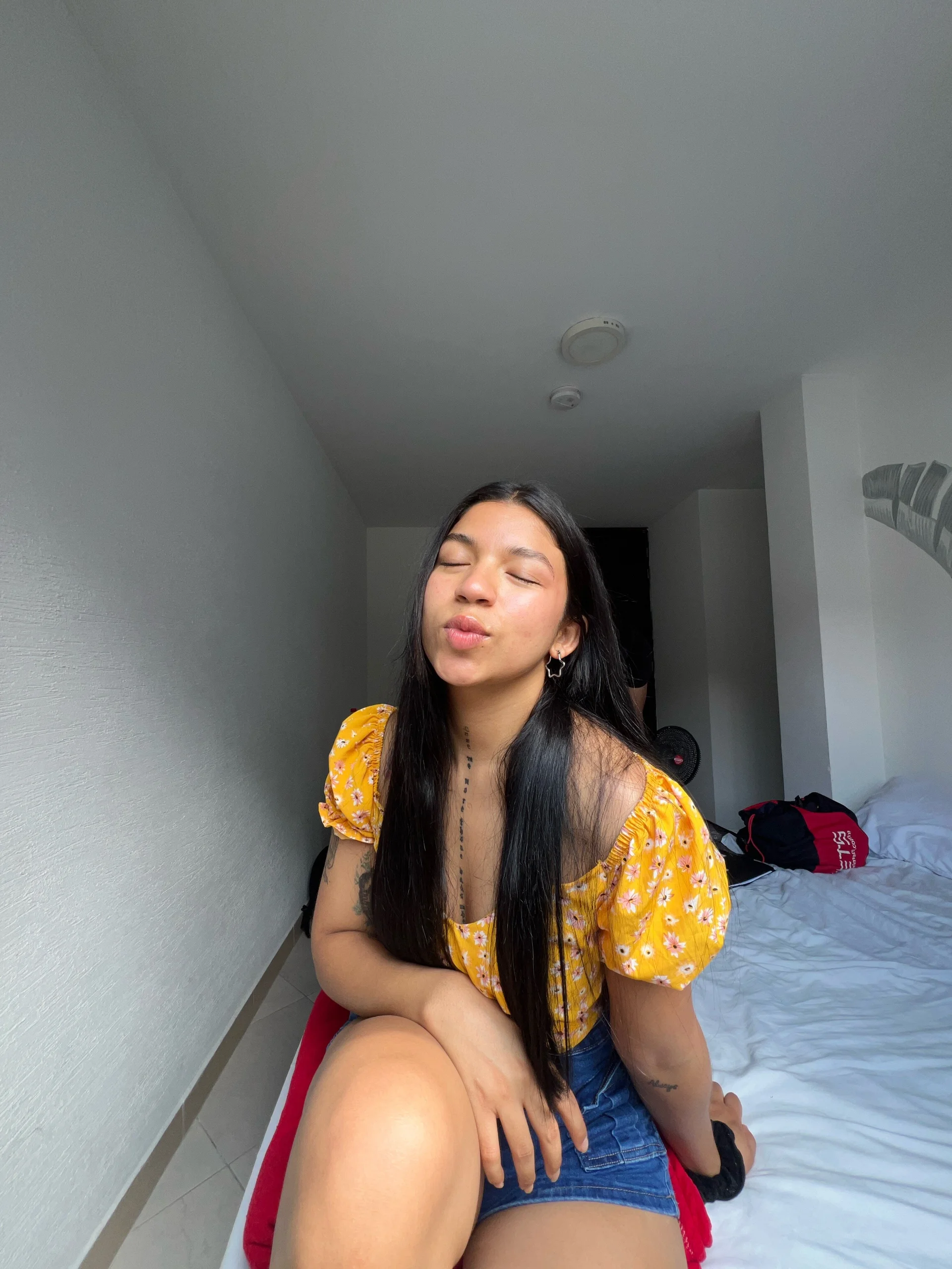 XXX Porn Photo of Nude lil_charme 2