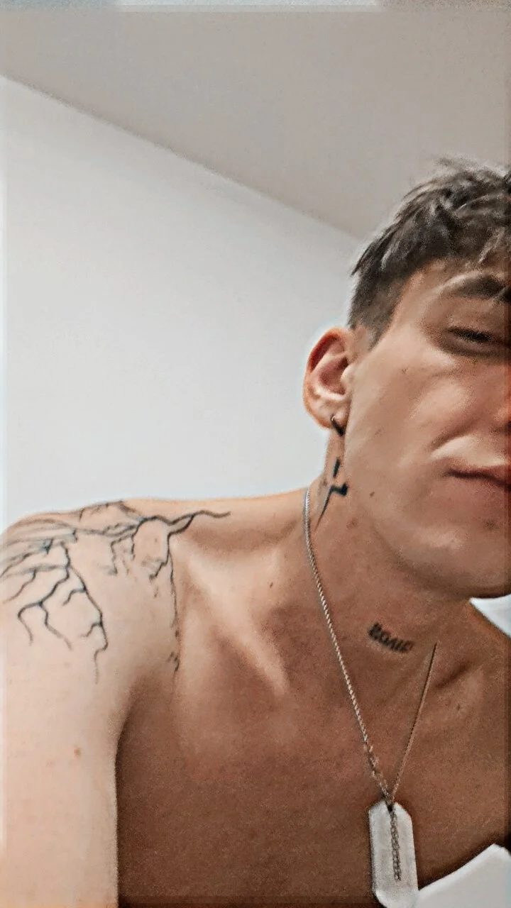 XXX Porn Photo of Nude Chaooss1 2