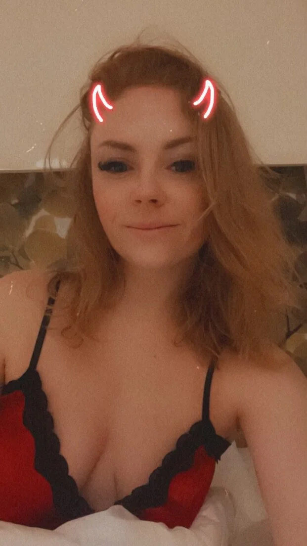 XXX Porn Photo of Nude ThirstyKirsten 3