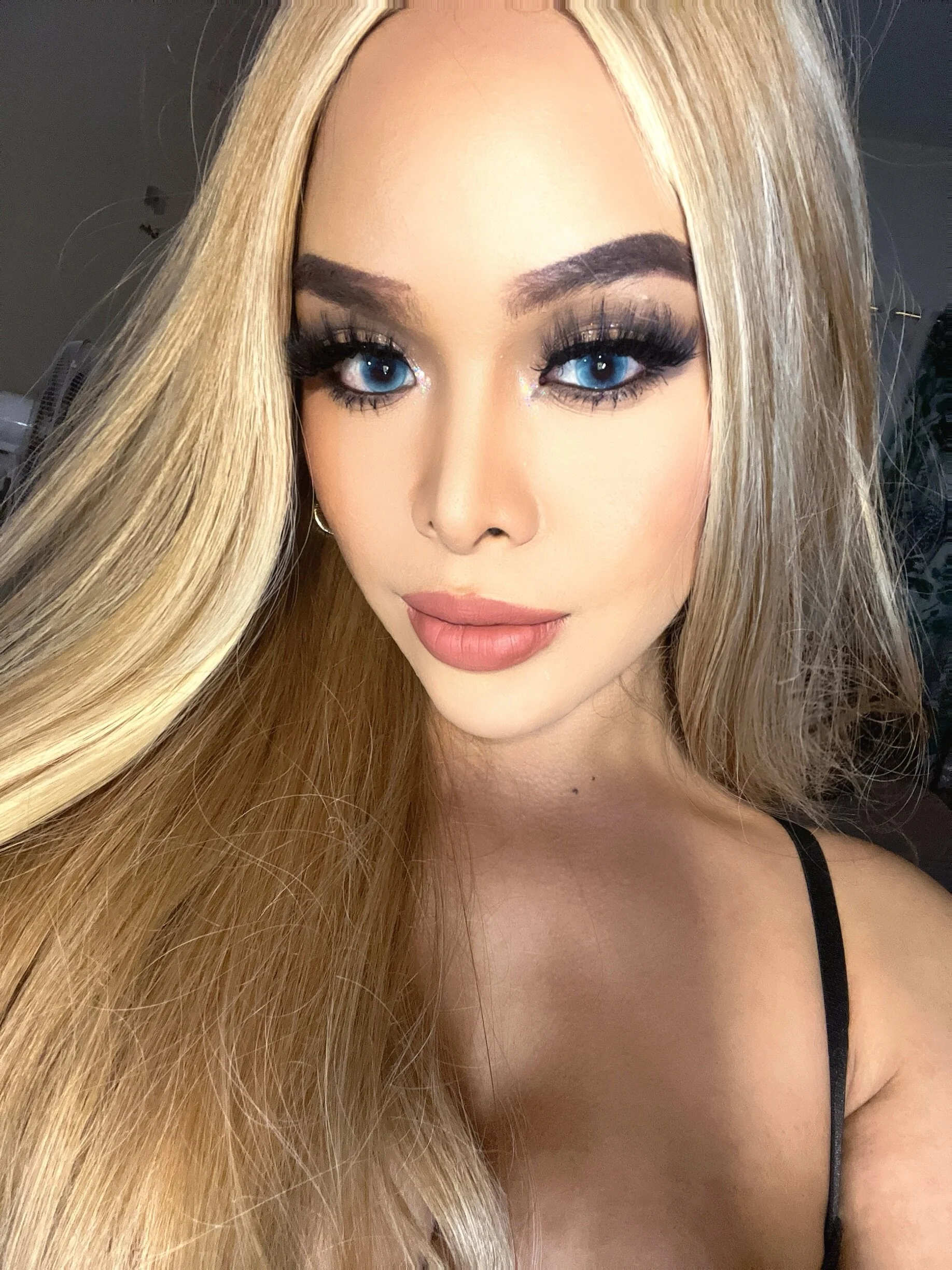 XXX Porn Photo of Nude LooveLolitaa69 8