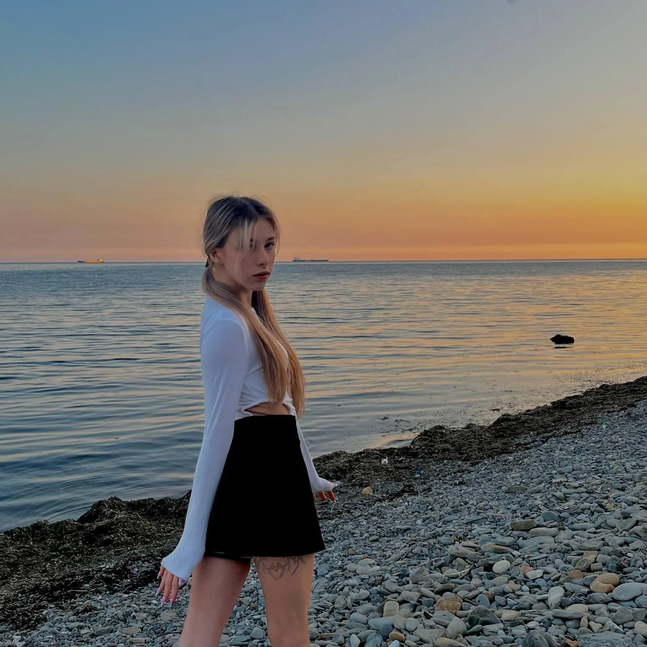 XXX Porn Photo of Nude elusiveksu_ 5
