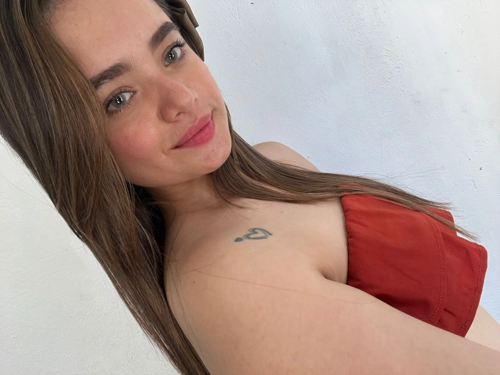 XXX Porn Photo of Nude LittleeSara18 7