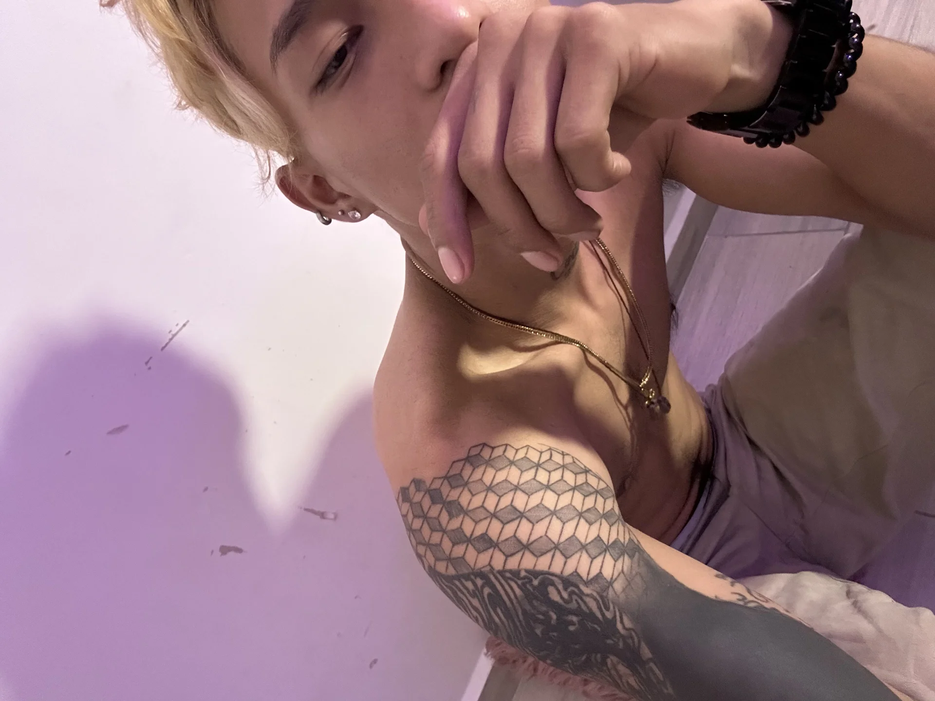 XXX Porn Photo of Nude TommyGun_22 7