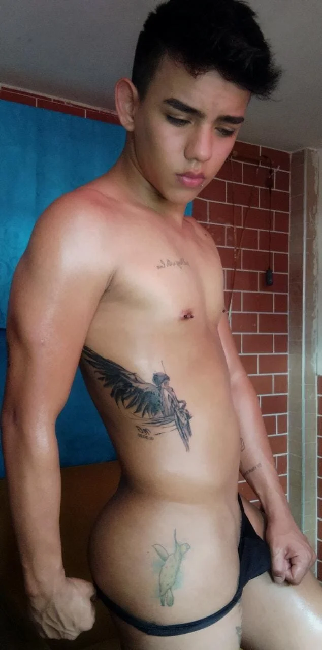 XXX Porn Photo of Nude Apolo__lommelli 15
