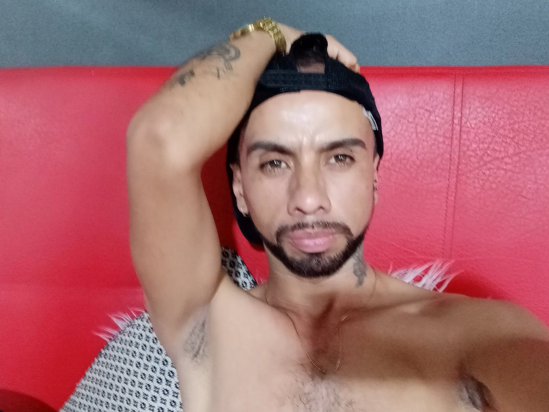 XXX Porn Photo of Nude Arian_Pervert 13