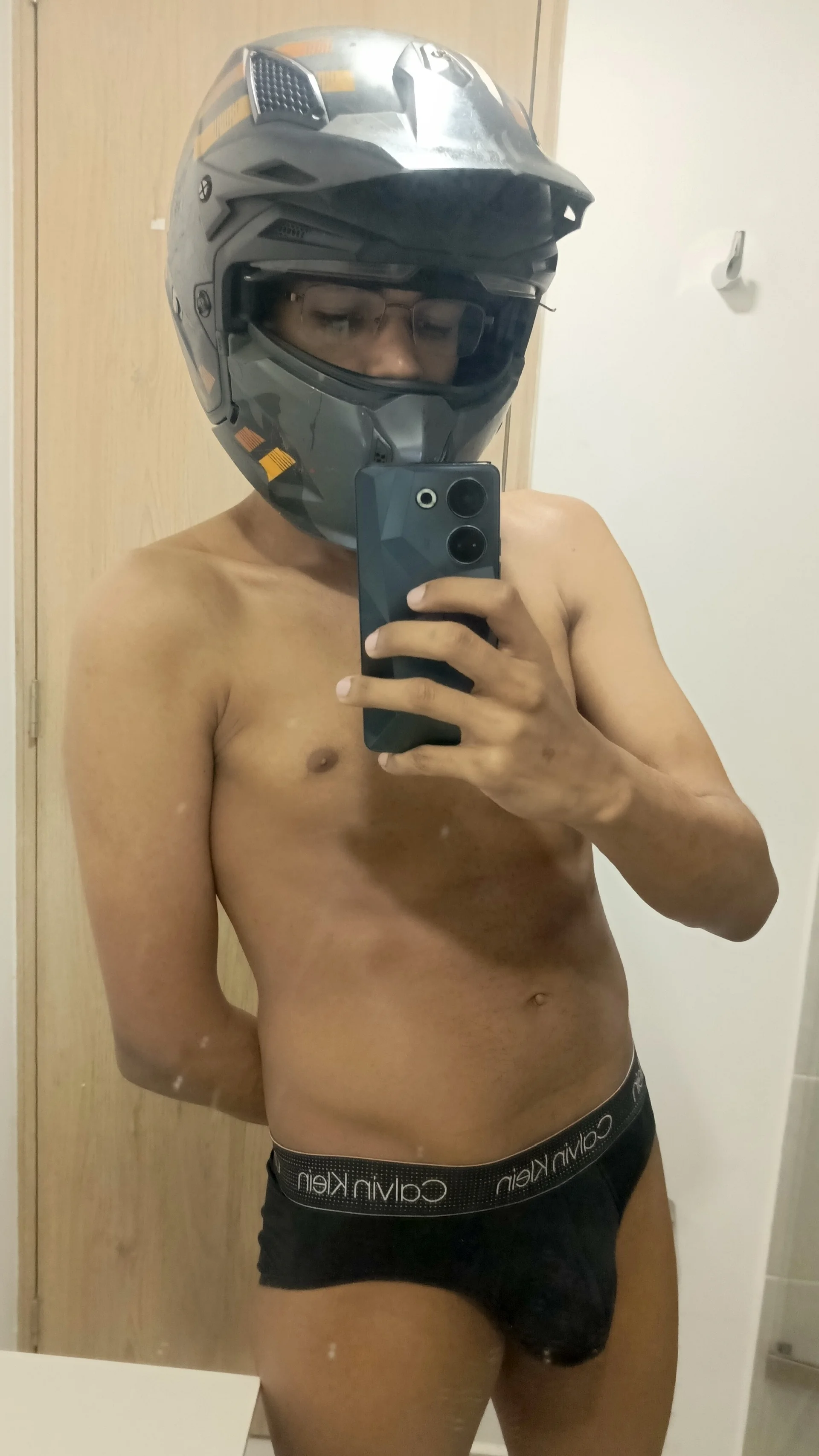 XXX Porn Photo of Nude Pikashu7u7 5