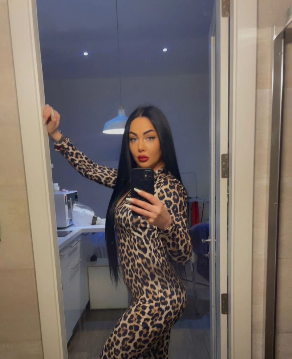 XXX Porn Photo of Nude MissPolefire 1