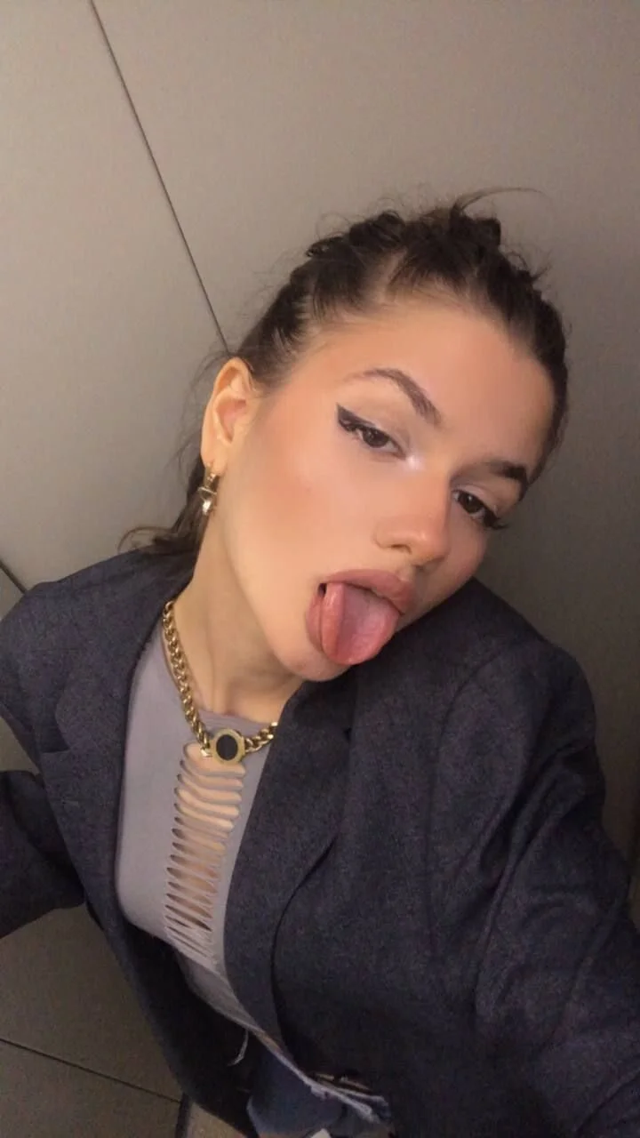 XXX Porn Photo of Nude shape_of_you 1
