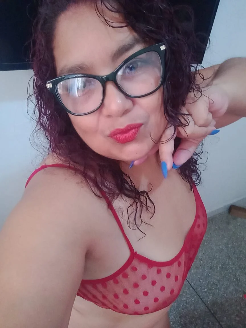 XXX Porn Photo of Nude ladytropical1 2