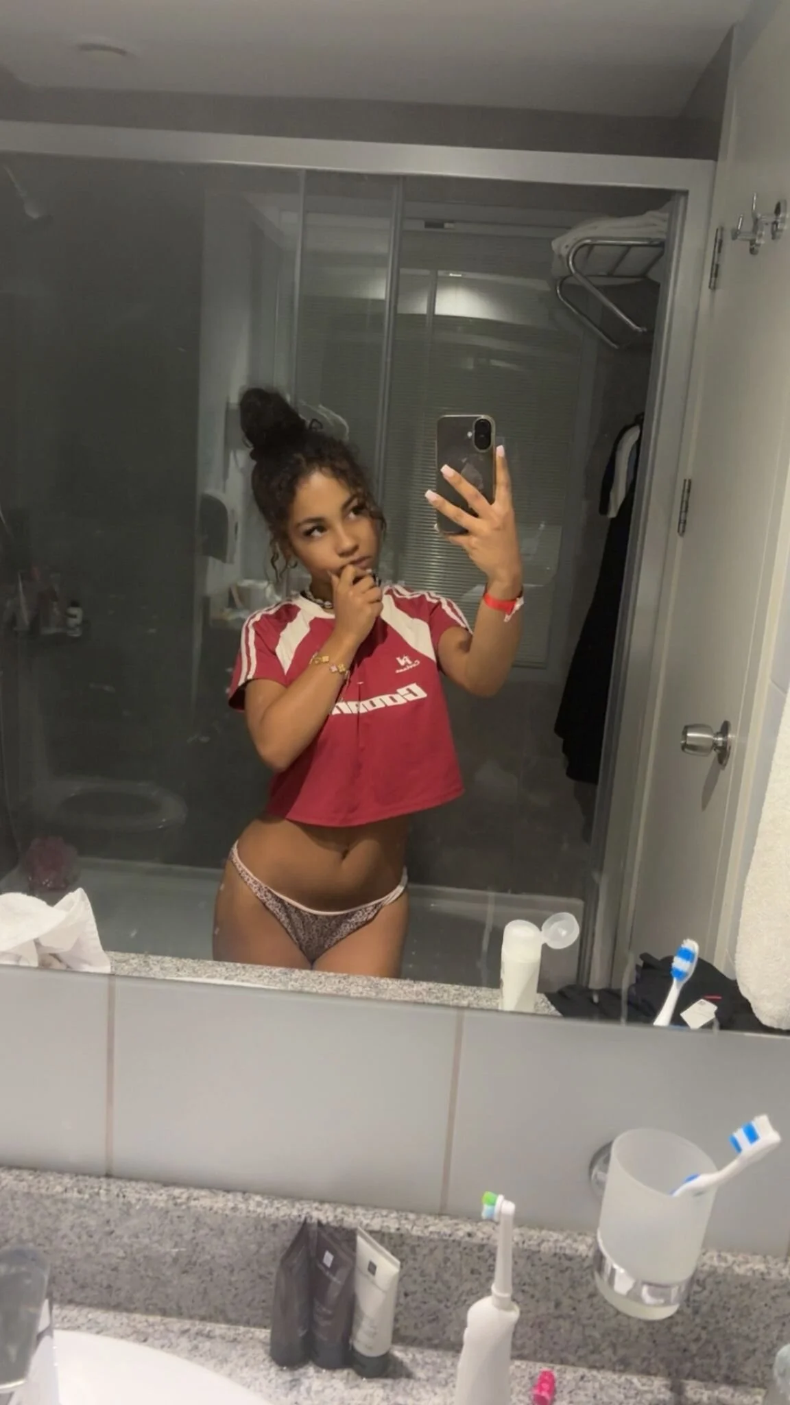 XXX Porn Photo of Nude OliviaAshhh 11