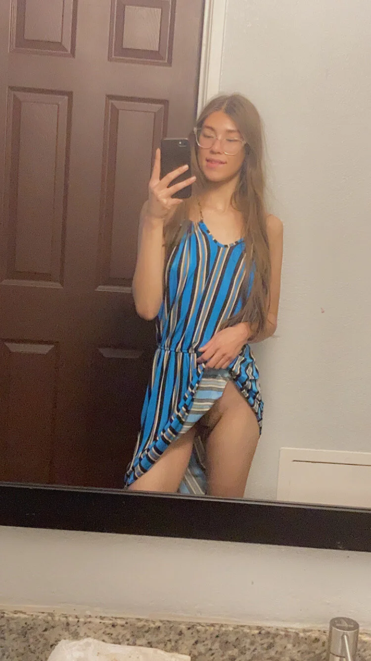 XXX Porn Photo of Nude TheAliJonesX 1