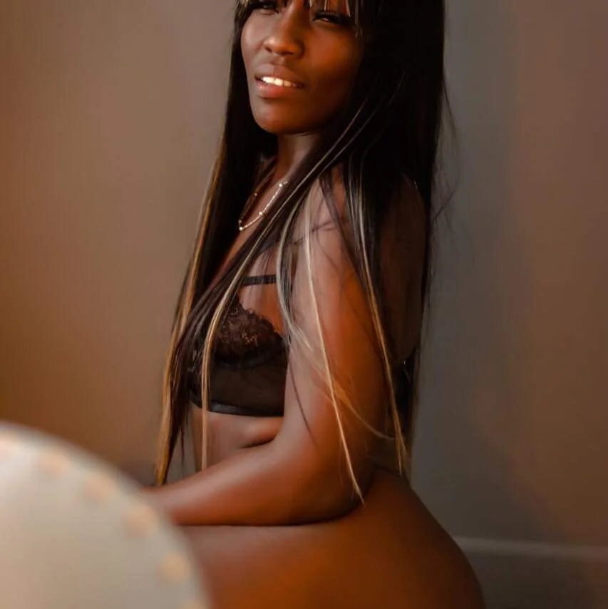 XXX Porn Photo of Nude danielamorgan 23