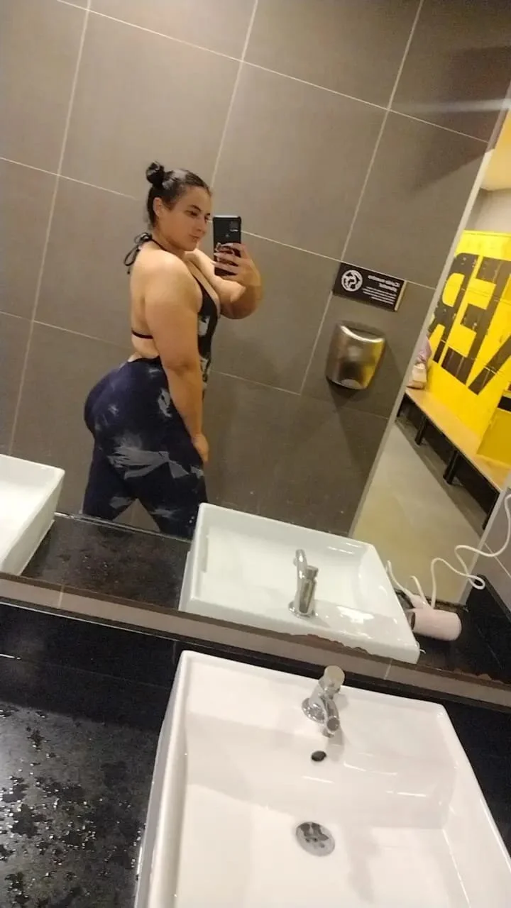 XXX Porn Photo of Nude scarlet_tommy 24