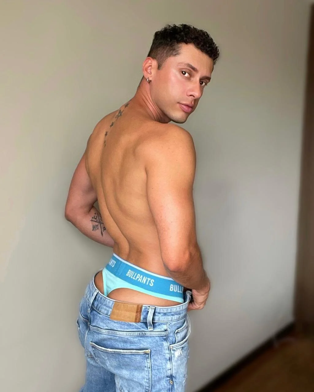 XXX Porn Photo of Nude Joohny_fox 3