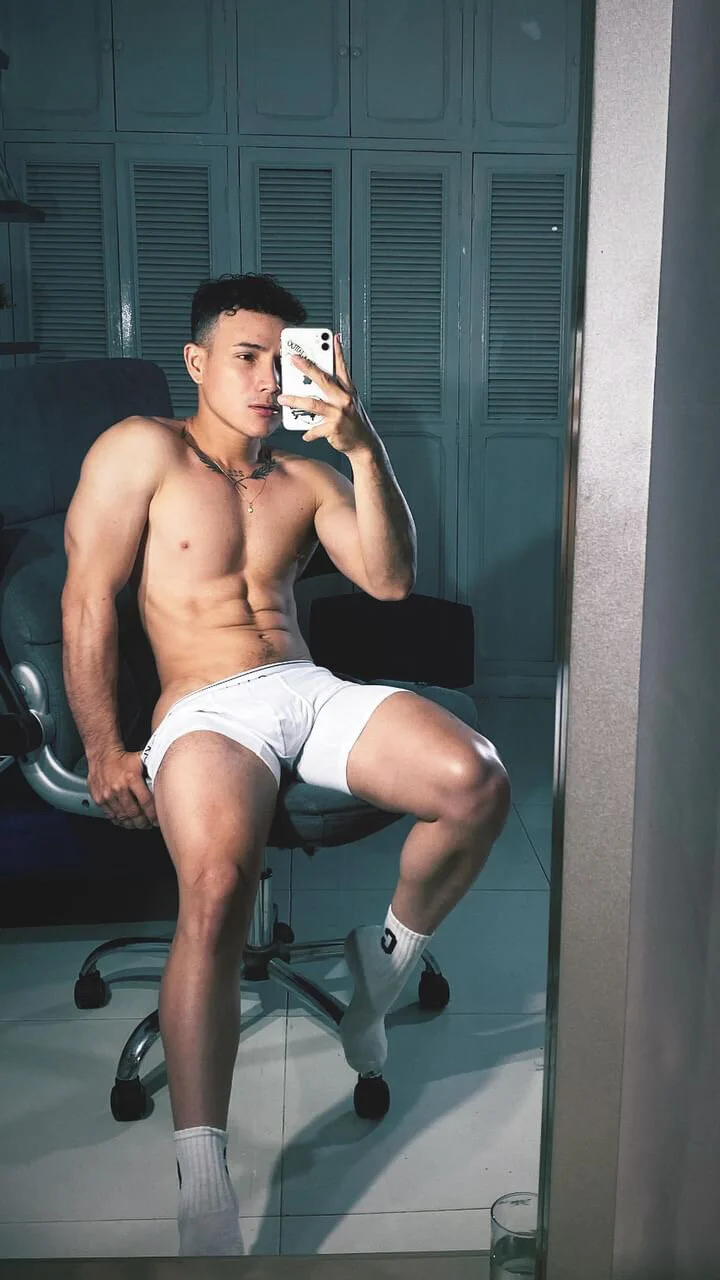 XXX Porn Photo of Nude jef_seid 1