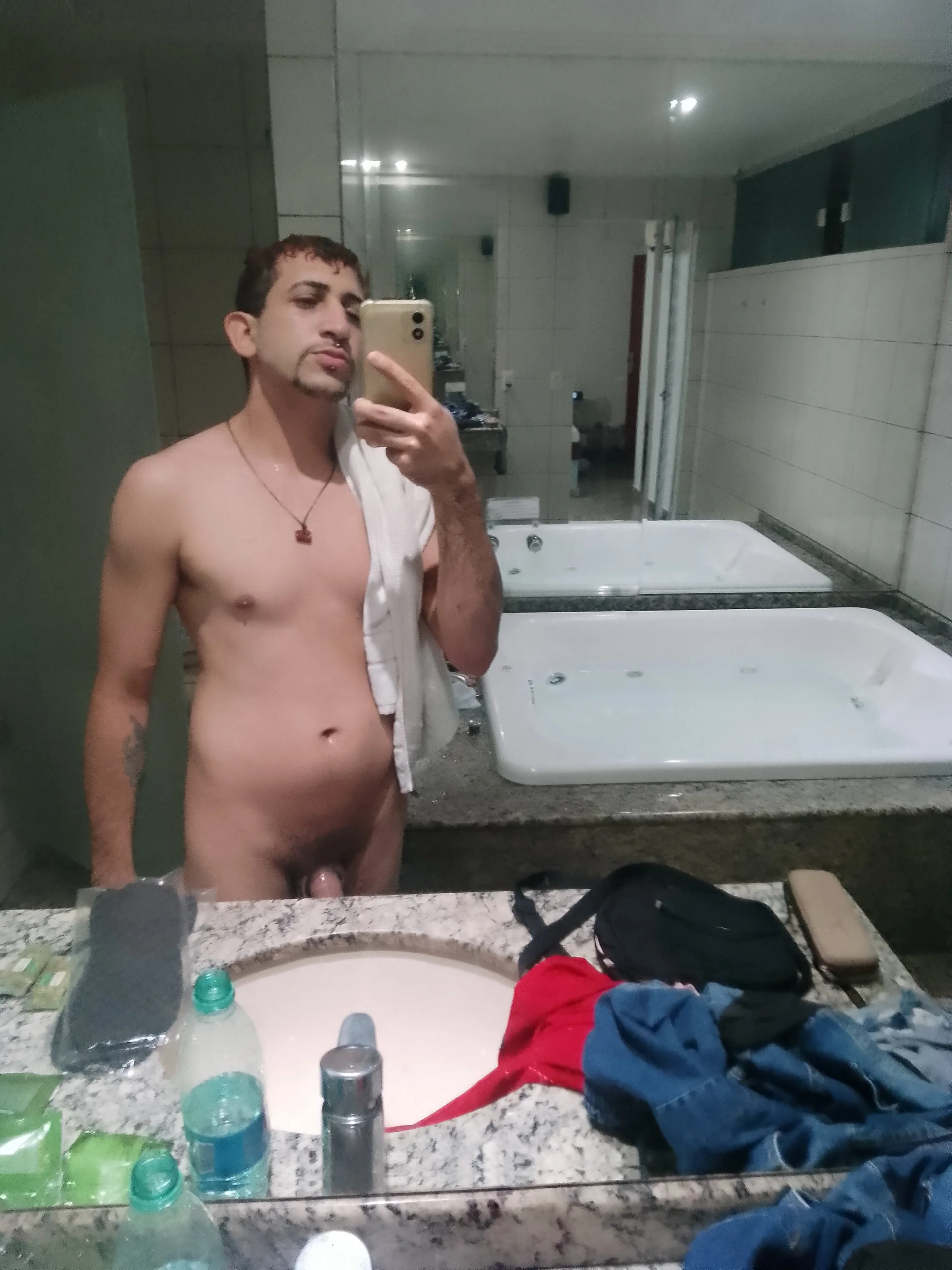 XXX Porn Photo of Nude Yan_nunes 2