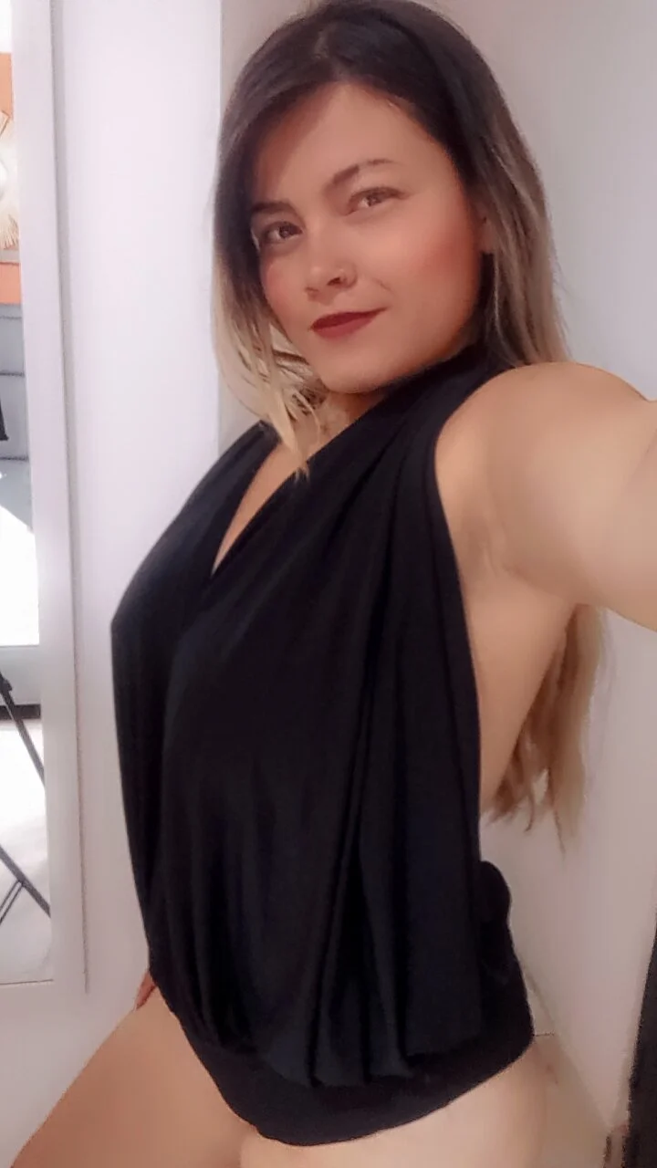 XXX Porn Photo of Nude karol_martelo 2