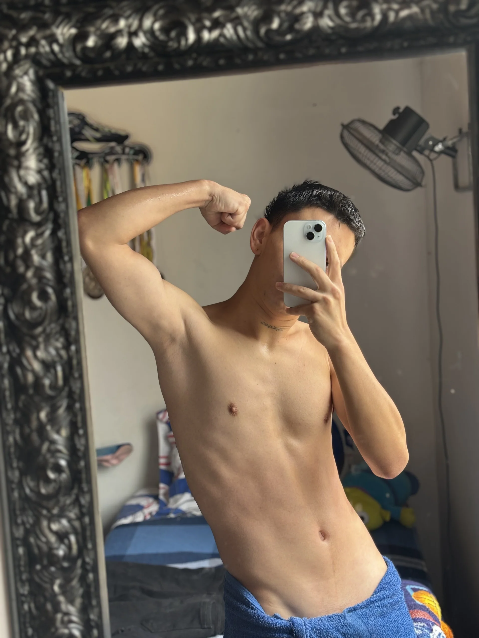 XXX Porn Photo of Nude Liam_Fiire 3