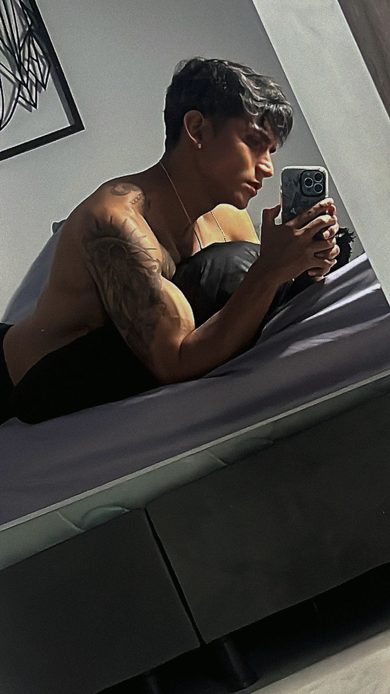 XXX Porn Photo of Nude muscle_boyhorny 203