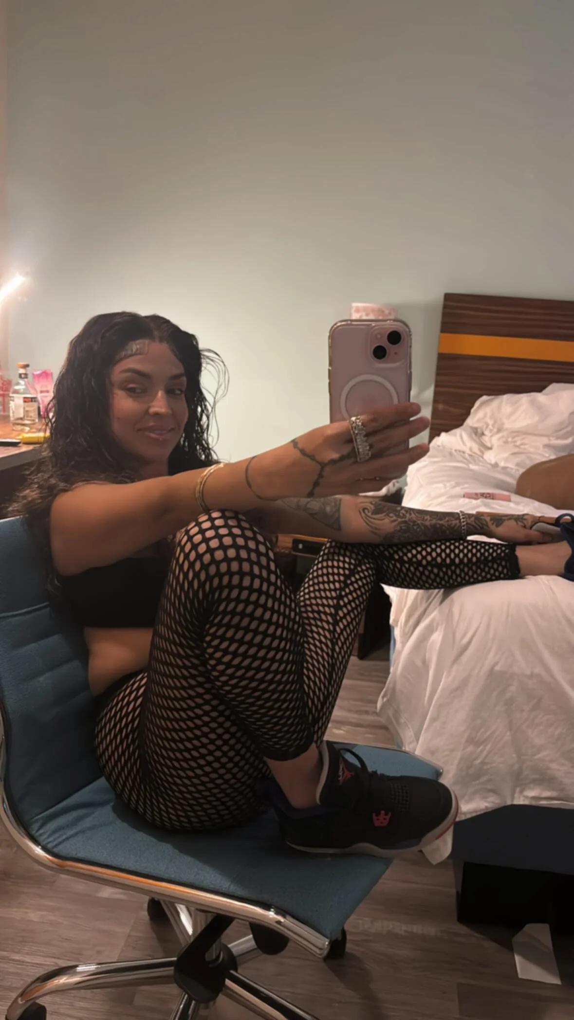 XXX Porn Photo of Nude AngieesoFoxyy 6