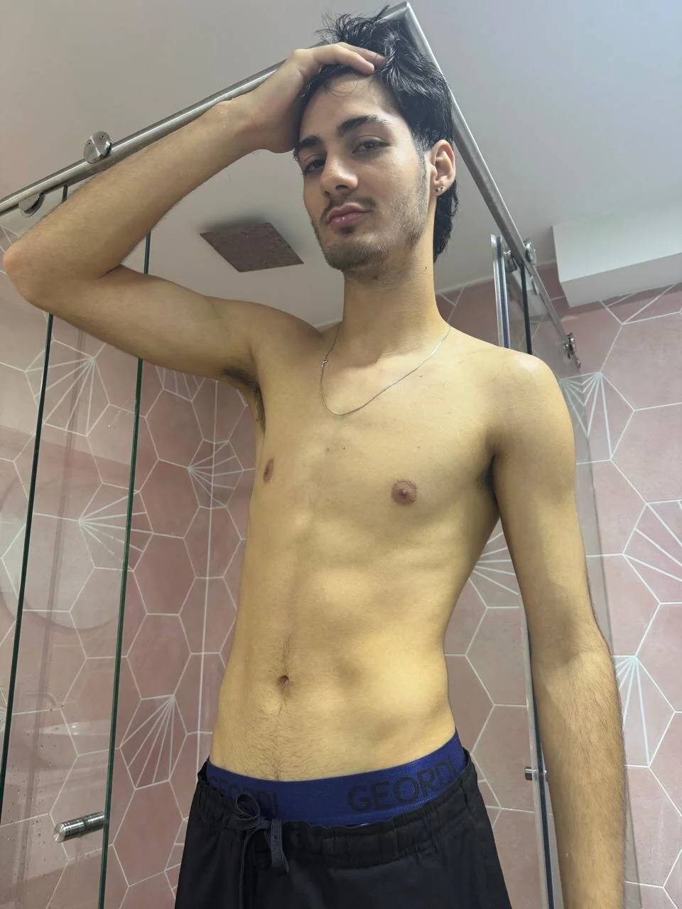 XXX Porn Photo of Nude Liam_Crown 25